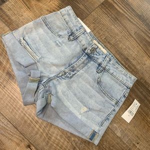 NWT Pacsun light wash distressed jean shorts